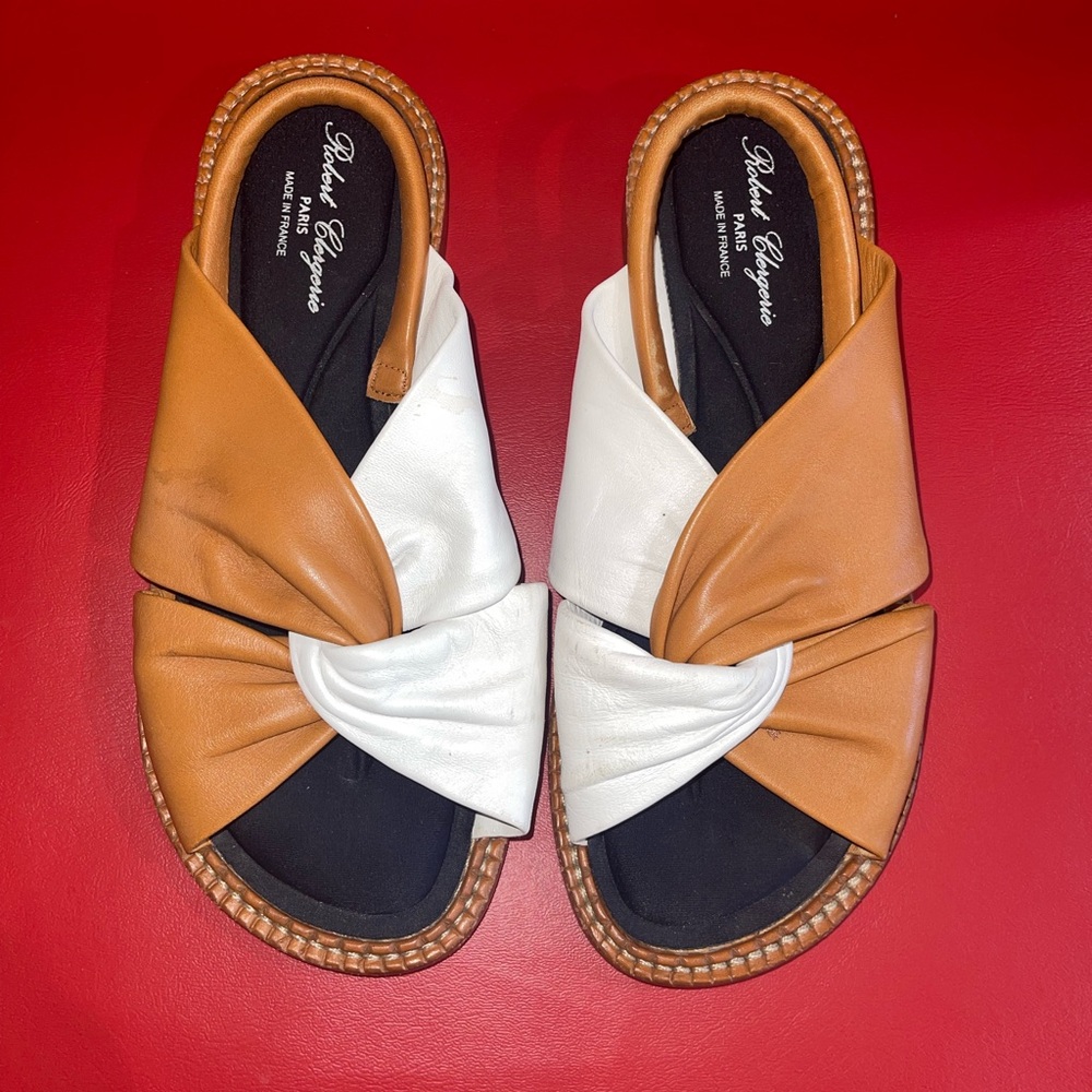 Robert Clergerie BLOSST Soft Leather Twisted Sandals in size 39.5